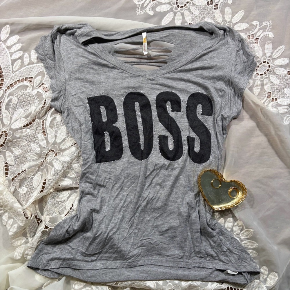 Y2K Indie Sleaze Trashy Gray BOSS Graphic Studded T-Shirt Shredded Back Size XL